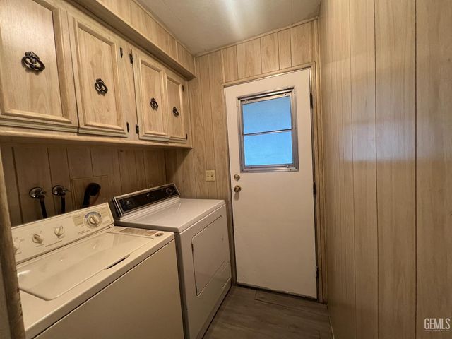 4401 Hughes Lane 106, Bakersfield, CA 93304