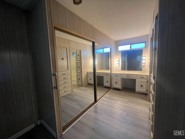 4401 Hughes Lane 106, Bakersfield, CA 93304