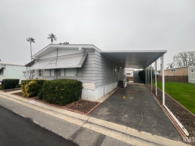 4401 Hughes Lane 106, Bakersfield, CA 93304