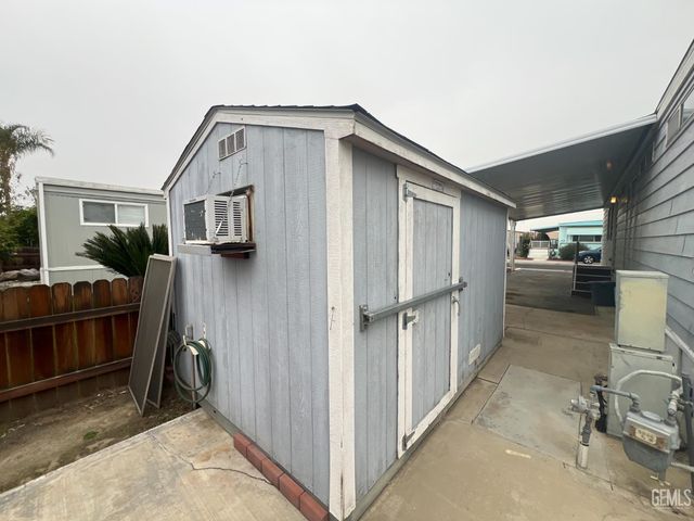 4401 Hughes Lane 106, Bakersfield, CA 93304