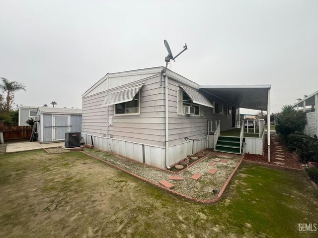 4401 Hughes Lane 106, Bakersfield, CA 93304