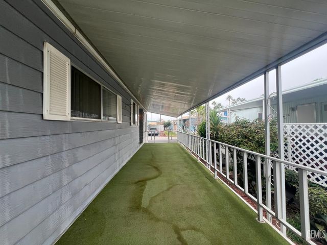 4401 Hughes Lane 106, Bakersfield, CA 93304