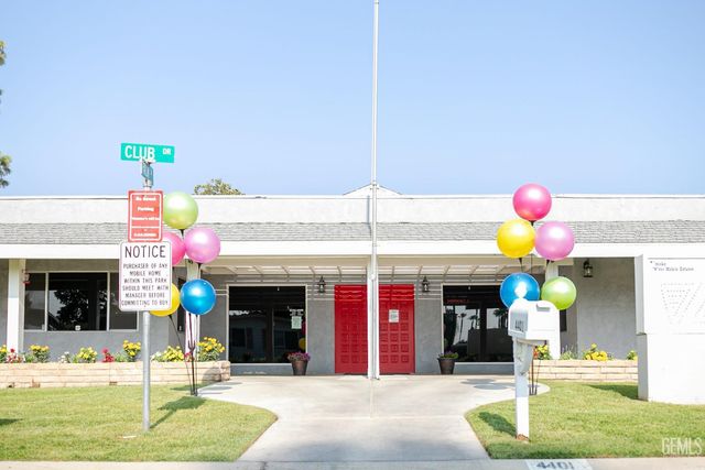 4401 Hughes Lane 106, Bakersfield, CA 93304