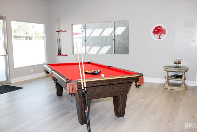 4401 Hughes Lane 106, Bakersfield, CA 93304