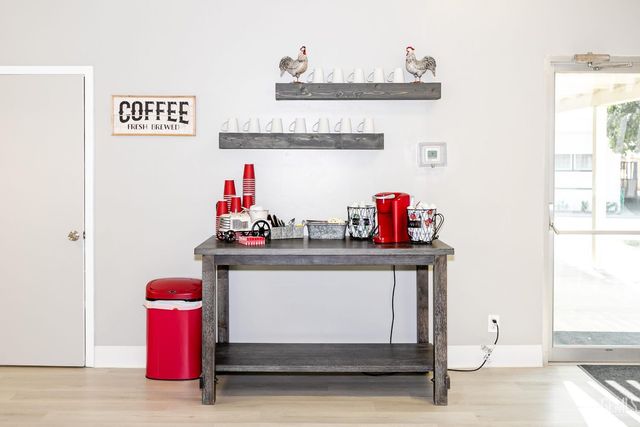 4401 Hughes Lane 106, Bakersfield, CA 93304