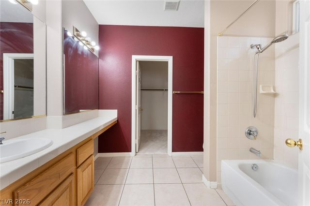 8901 Goldstone Avenue, Las Vegas, NV 89143