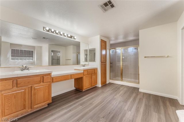 8901 Goldstone Avenue, Las Vegas, NV 89143