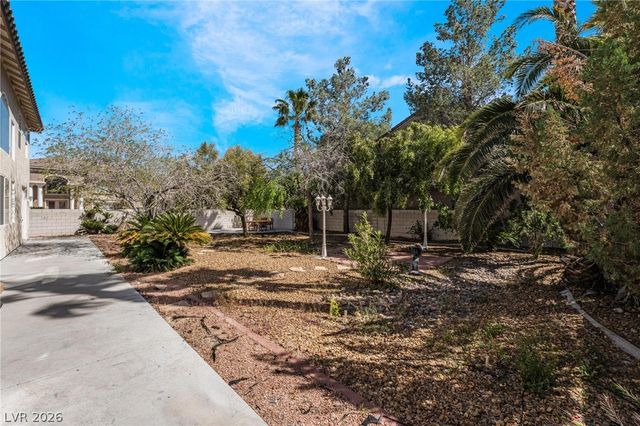 8901 Goldstone Avenue, Las Vegas, NV 89143