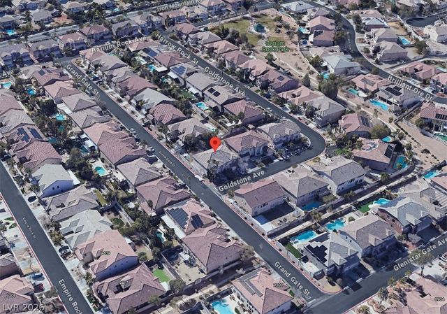 8901 Goldstone Avenue, Las Vegas, NV 89143