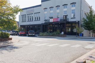 21 W Mountain Street 120, Fayetteville, AR 72701