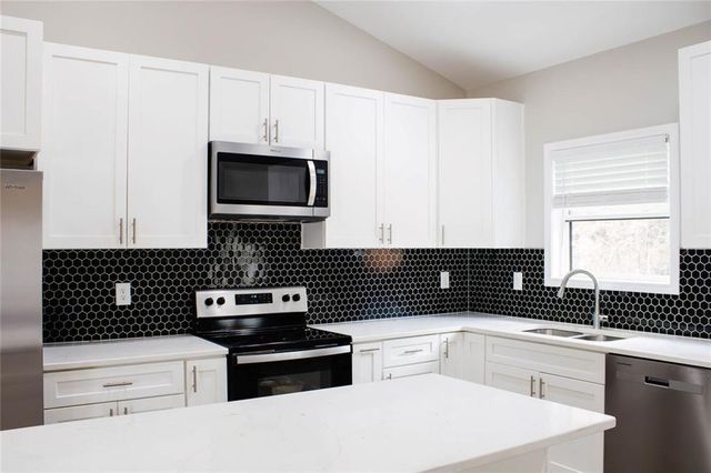 204 Yonah Springs Drive, Cleveland, GA 30528