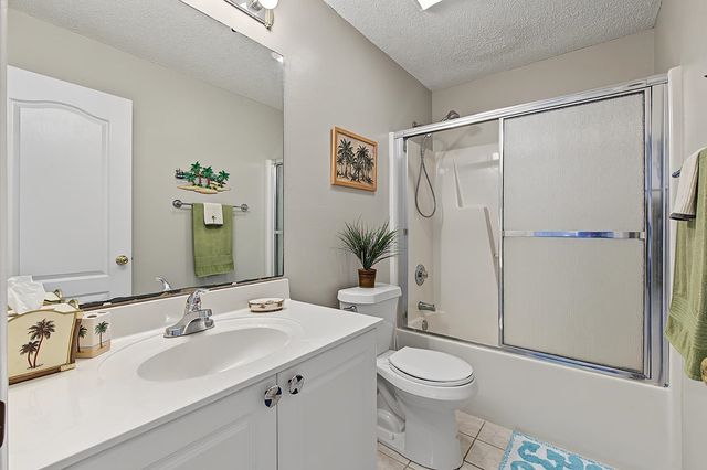 9915 Largo Ct., Murrells Inlet, SC 29576