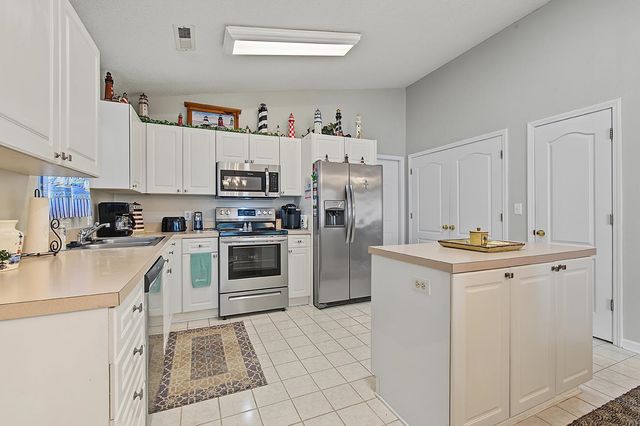 9915 Largo Ct., Murrells Inlet, SC 29576