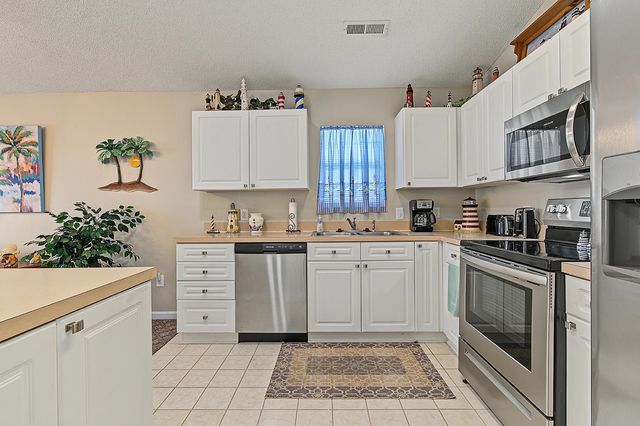 9915 Largo Ct., Murrells Inlet, SC 29576