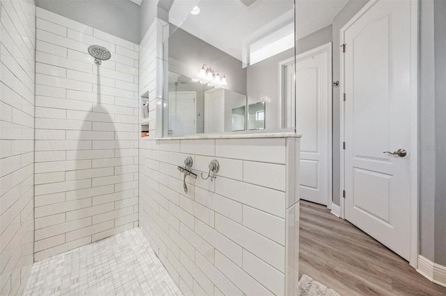 8432 AUBURN RISE COURT, Land O Lakes, FL 34638