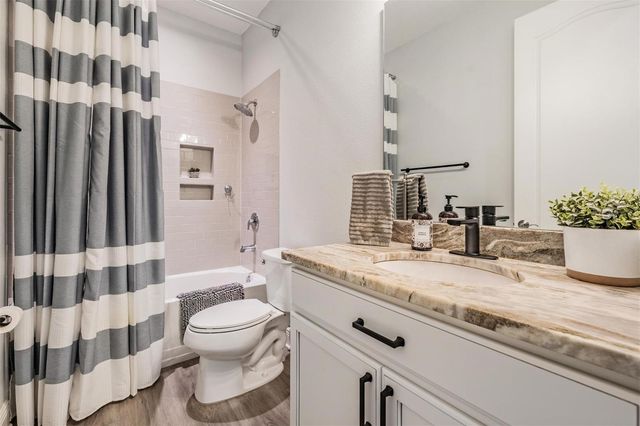 8432 AUBURN RISE COURT, Land O Lakes, FL 34638