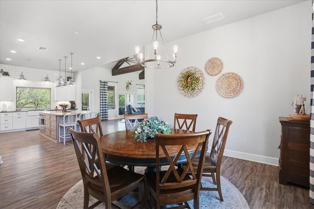 6137 Main, Mathis, TX 78368