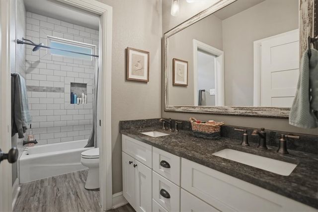 6137 Main, Mathis, TX 78368