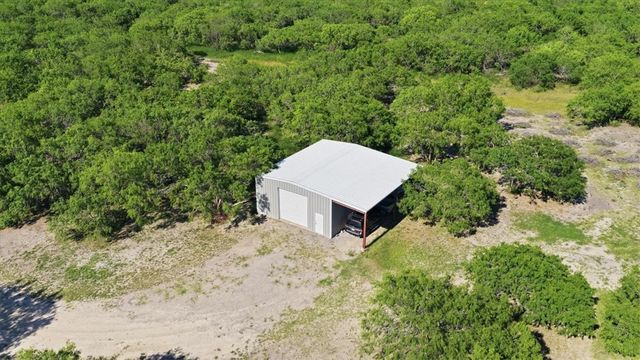 6137 Main, Mathis, TX 78368