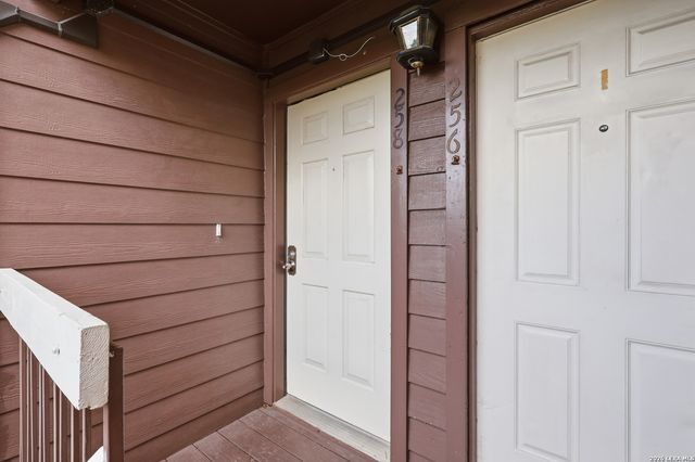 8633 Datapoint Dr Apt 258, San Antonio, TX 78229