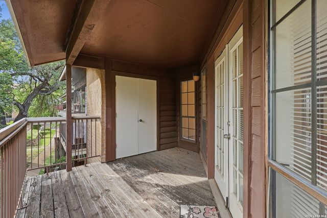 8633 Datapoint Dr Apt 258, San Antonio, TX 78229