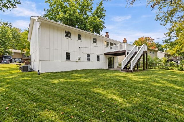 9321 NW 68th Street, Kansas City, MO 64152