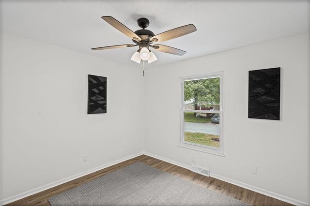9321 NW 68th Street, Kansas City, MO 64152