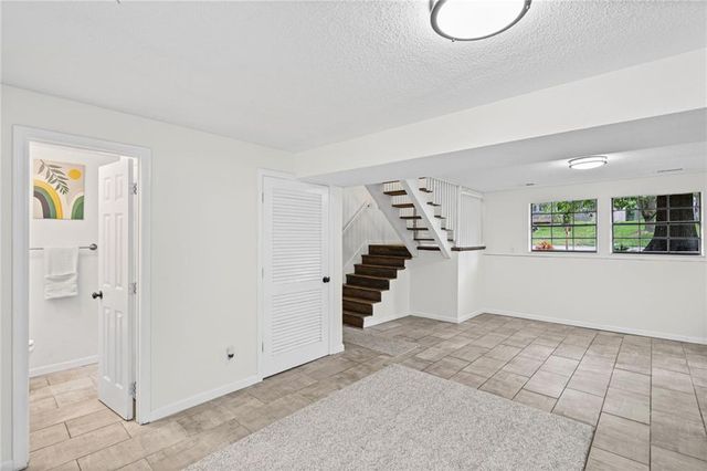 9321 NW 68th Street, Kansas City, MO 64152