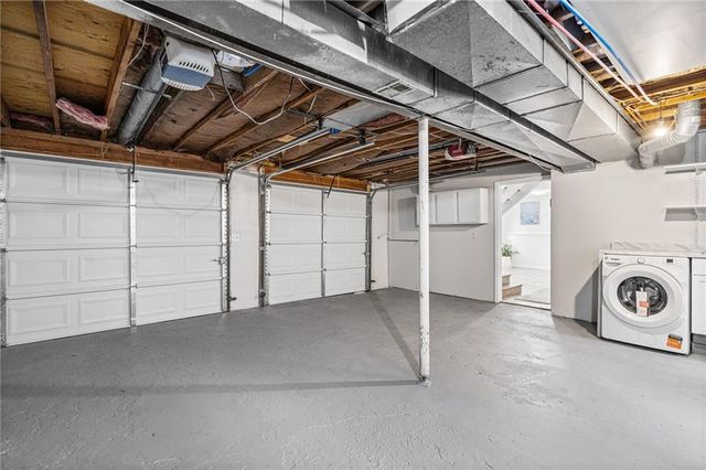9321 NW 68th Street, Kansas City, MO 64152