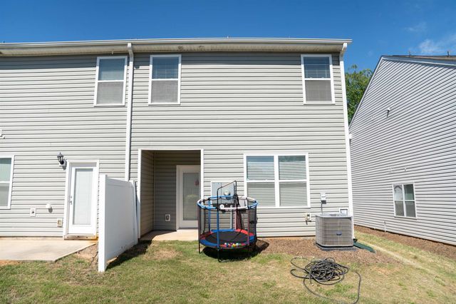 1552 Katherine Court, Boiling Springs, SC 29316