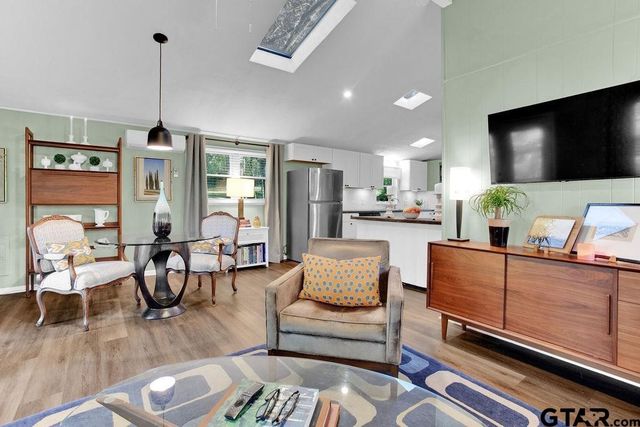 212 Canyon Drive, Hideaway, TX 75771