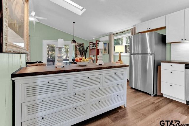 212 Canyon Drive, Hideaway, TX 75771