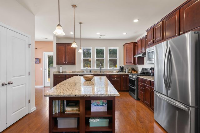 557 Sea Foam Street, Summerville, SC 29486