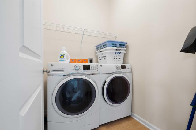 557 Sea Foam Street, Summerville, SC 29486