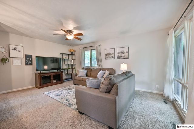 7530 Vine Street, Lincoln, NE 68505