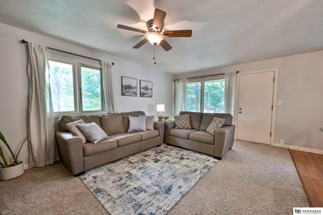 7530 Vine Street, Lincoln, NE 68505