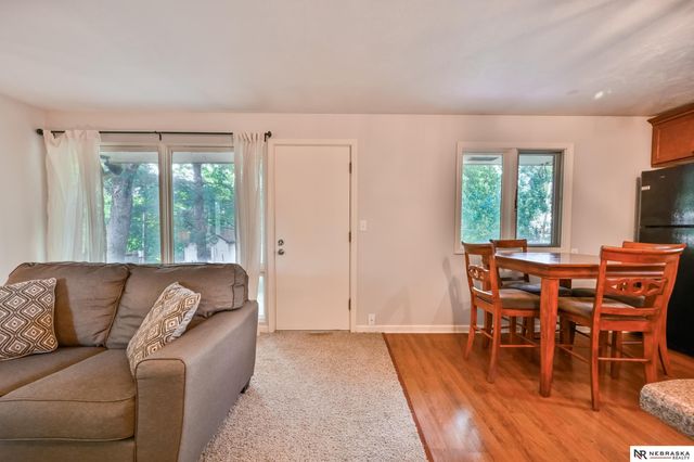 7530 Vine Street, Lincoln, NE 68505