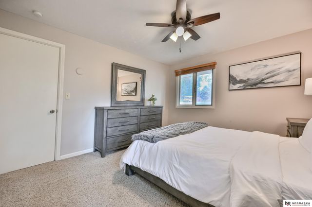 7530 Vine Street, Lincoln, NE 68505