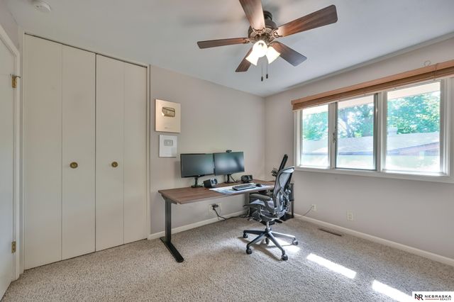 7530 Vine Street, Lincoln, NE 68505