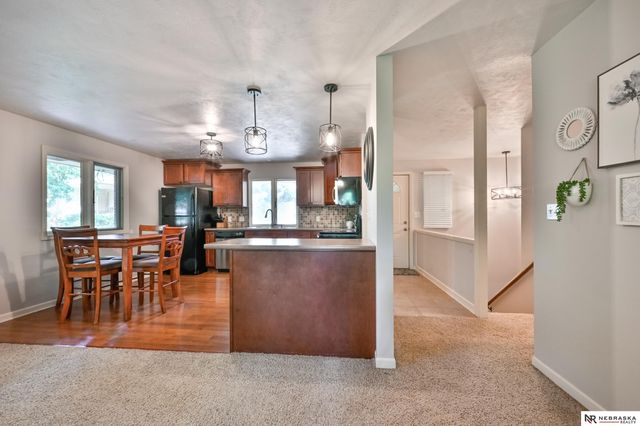7530 Vine Street, Lincoln, NE 68505