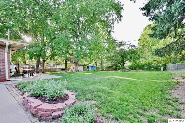 7530 Vine Street, Lincoln, NE 68505