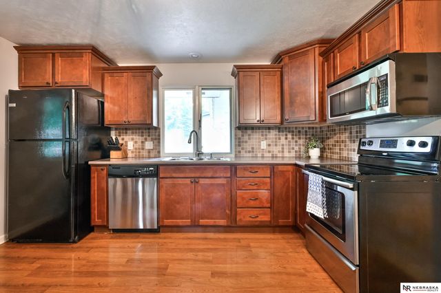 7530 Vine Street, Lincoln, NE 68505