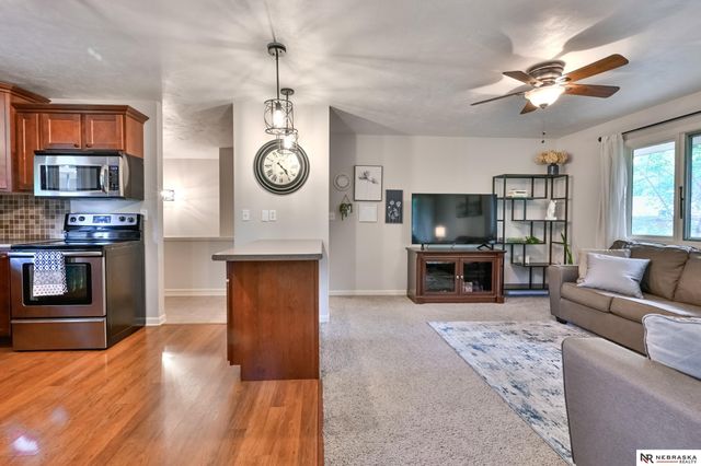7530 Vine Street, Lincoln, NE 68505