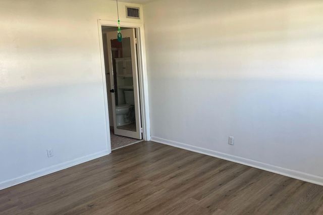 2101 W Woolbright Rd J202, Boynton Beach, FL 33426