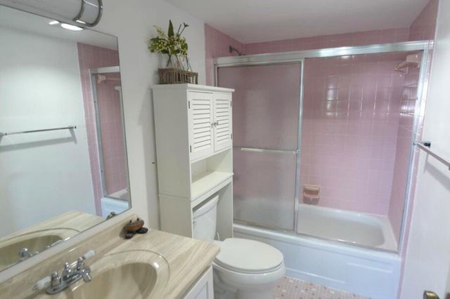 2101 W Woolbright Rd J202, Boynton Beach, FL 33426