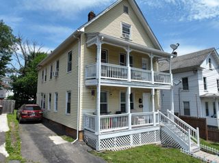 39 South Avenue, Meriden, CT 06451