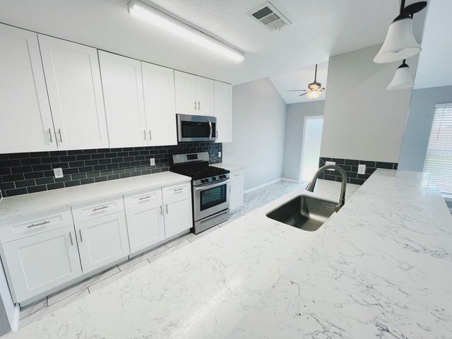 2434 Anthony Hay, Katy, TX 77449