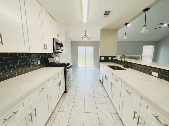 2434 Anthony Hay, Katy, TX 77449