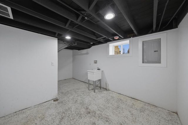 423 N Cline Avenue, Griffith, IN 46319