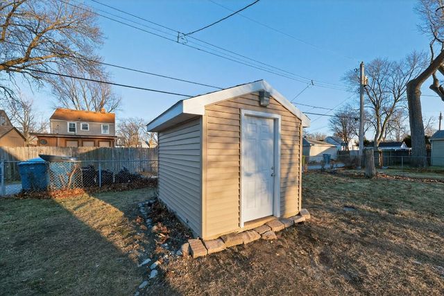 423 N Cline Avenue, Griffith, IN 46319